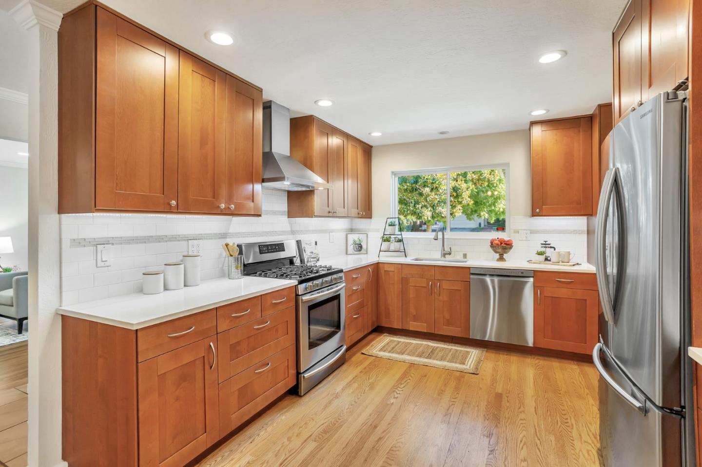 Detail Gallery Image 9 of 37 For 1610 Carmel Dr, San Jose,  CA 95125 - 3 Beds | 2 Baths