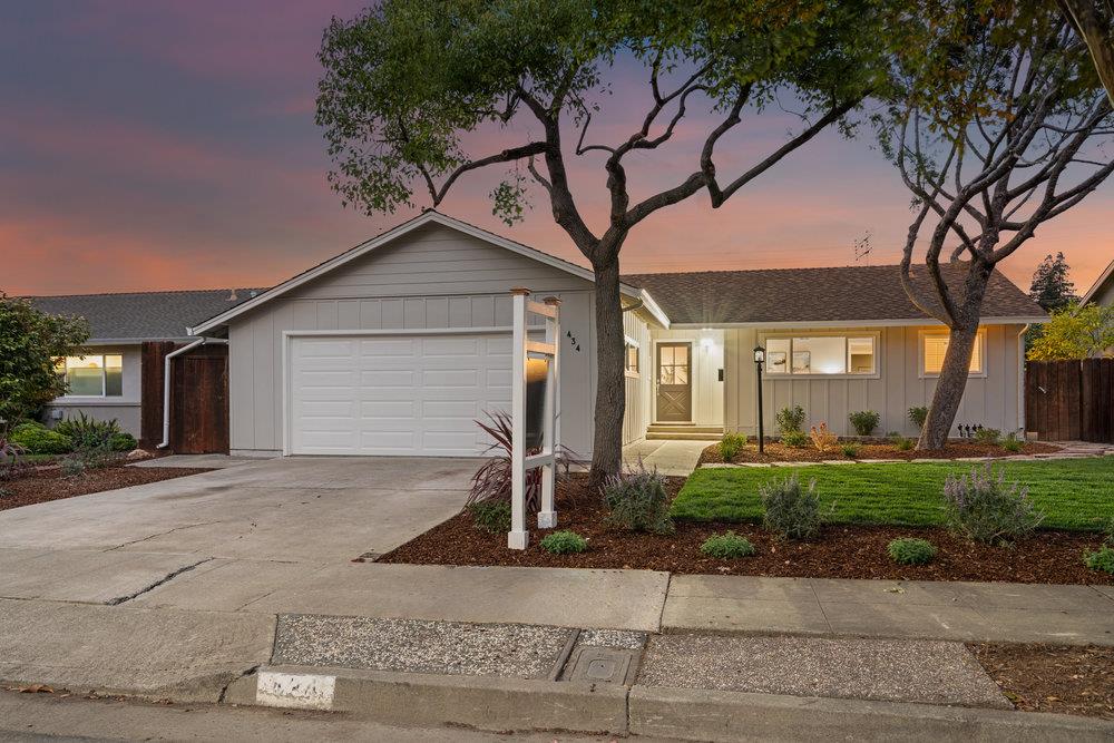 Detail Gallery Image 3 of 47 For 434 Purisima Ave, Sunnyvale,  CA 94086 - 3 Beds | 2 Baths