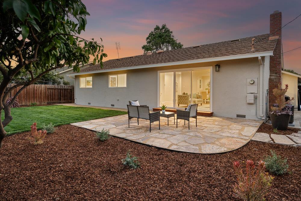 Detail Gallery Image 4 of 47 For 434 Purisima Ave, Sunnyvale,  CA 94086 - 3 Beds | 2 Baths