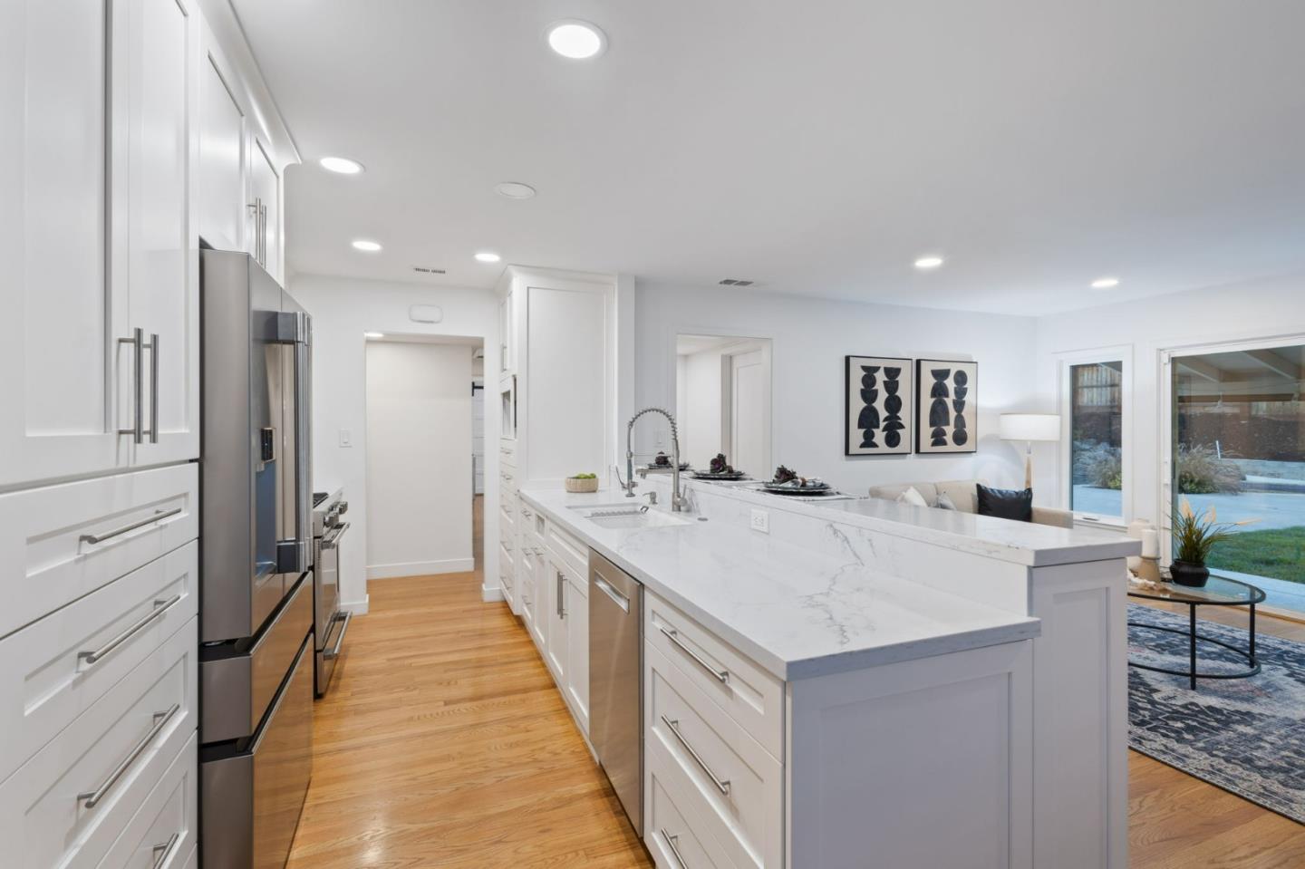 Detail Gallery Image 10 of 43 For 4451 Stoney Way, Carmichael,  CA 95608 - 3 Beds | 2 Baths