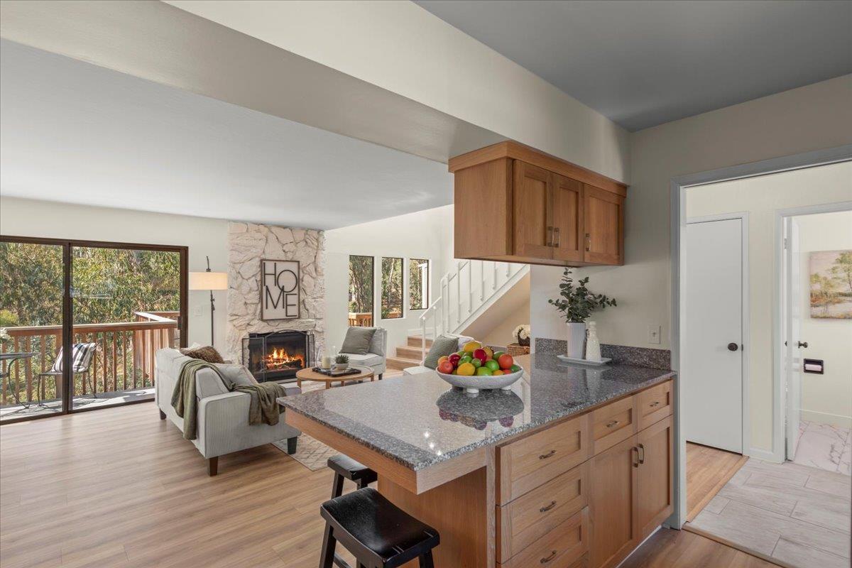 Detail Gallery Image 10 of 48 For 256 Segre Pl, Santa Cruz,  CA 95060 - 3 Beds | 2/1 Baths