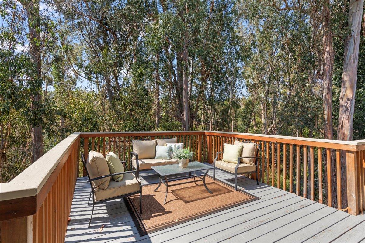 Detail Gallery Image 15 of 48 For 256 Segre Pl, Santa Cruz,  CA 95060 - 3 Beds | 2/1 Baths