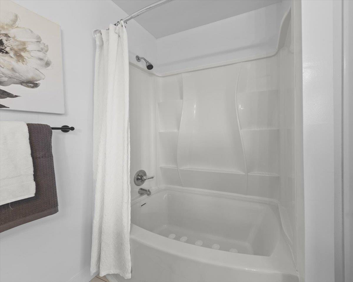 Detail Gallery Image 29 of 48 For 256 Segre Pl, Santa Cruz,  CA 95060 - 3 Beds | 2/1 Baths