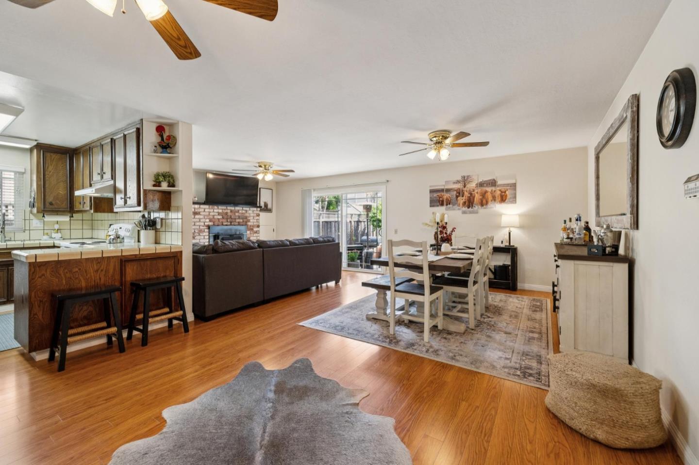 Detail Gallery Image 13 of 37 For 567 Terrace Ave, Half Moon Bay,  CA 94019 - 3 Beds | 2 Baths