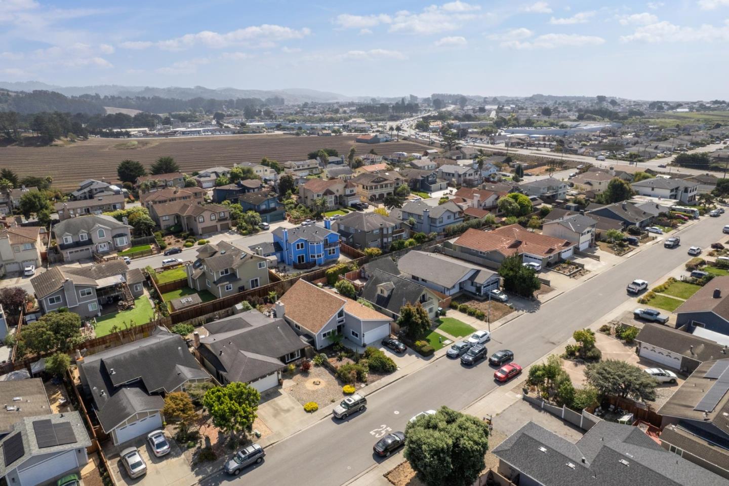 Detail Gallery Image 33 of 37 For 567 Terrace Ave, Half Moon Bay,  CA 94019 - 3 Beds | 2 Baths