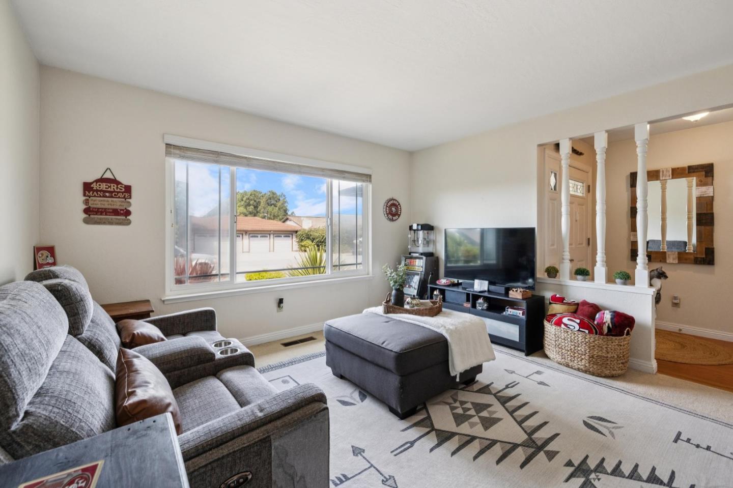 Detail Gallery Image 6 of 37 For 567 Terrace Ave, Half Moon Bay,  CA 94019 - 3 Beds | 2 Baths