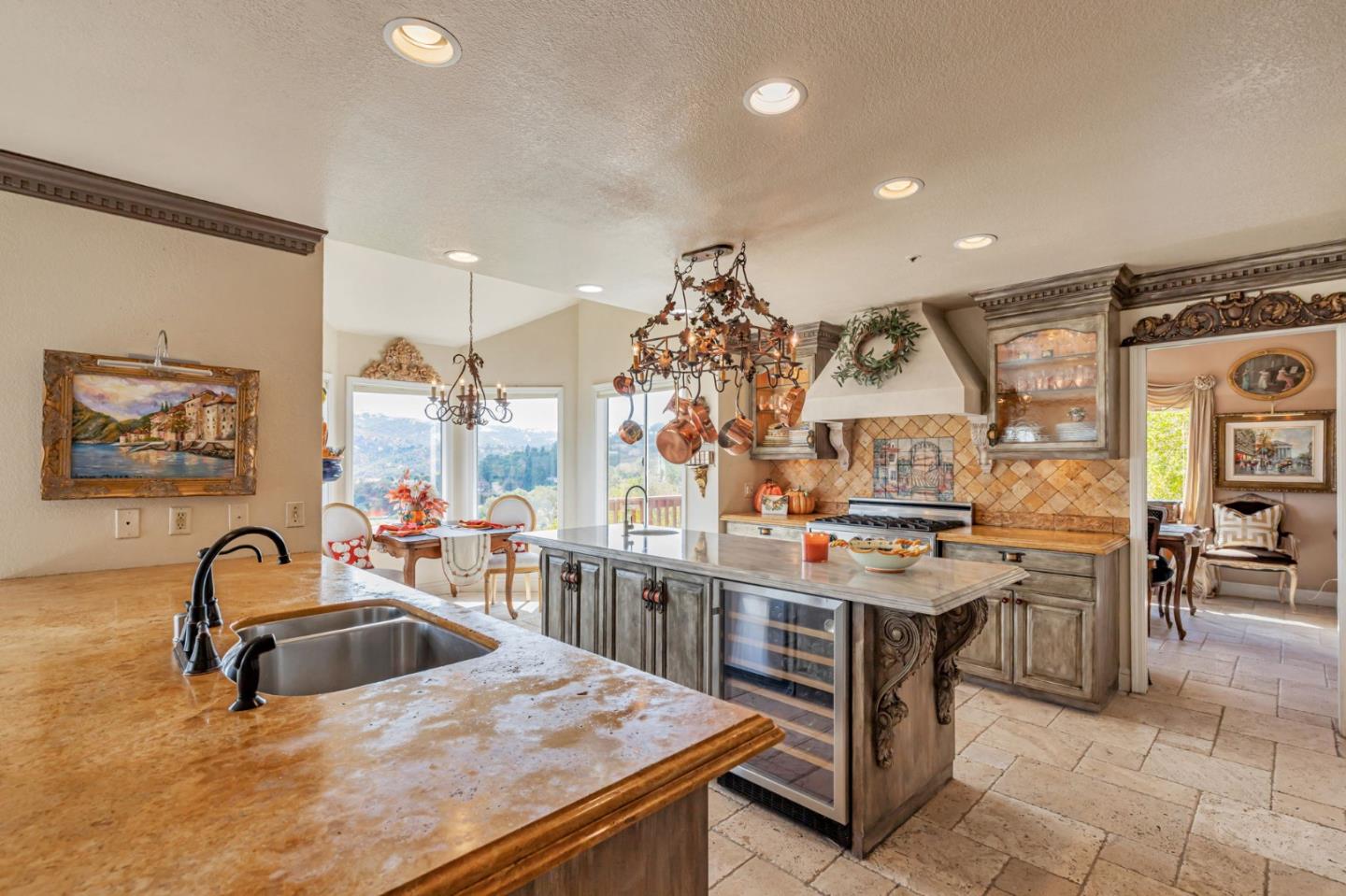 Detail Gallery Image 17 of 19 For 17864 Holiday Dr, Morgan Hill,  CA 95037 - 4 Beds | 3/1 Baths