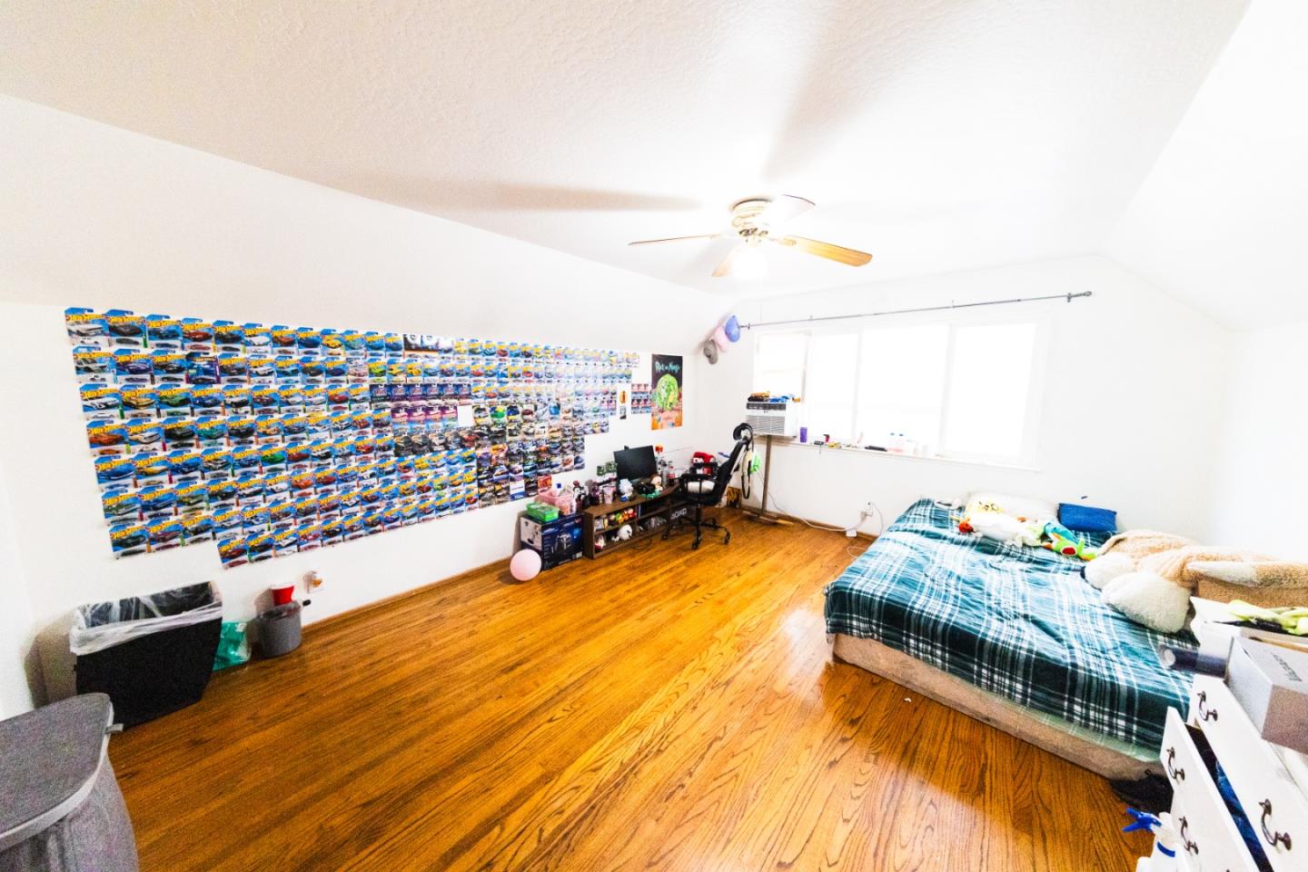 Detail Gallery Image 12 of 14 For 233 Omira Dr, San Jose,  CA 95123 - 3 Beds | 2 Baths