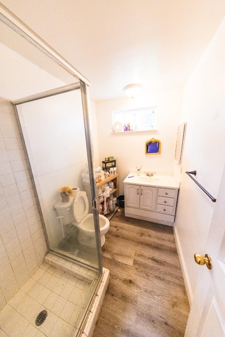 Detail Gallery Image 6 of 14 For 233 Omira Dr, San Jose,  CA 95123 - 3 Beds | 2 Baths