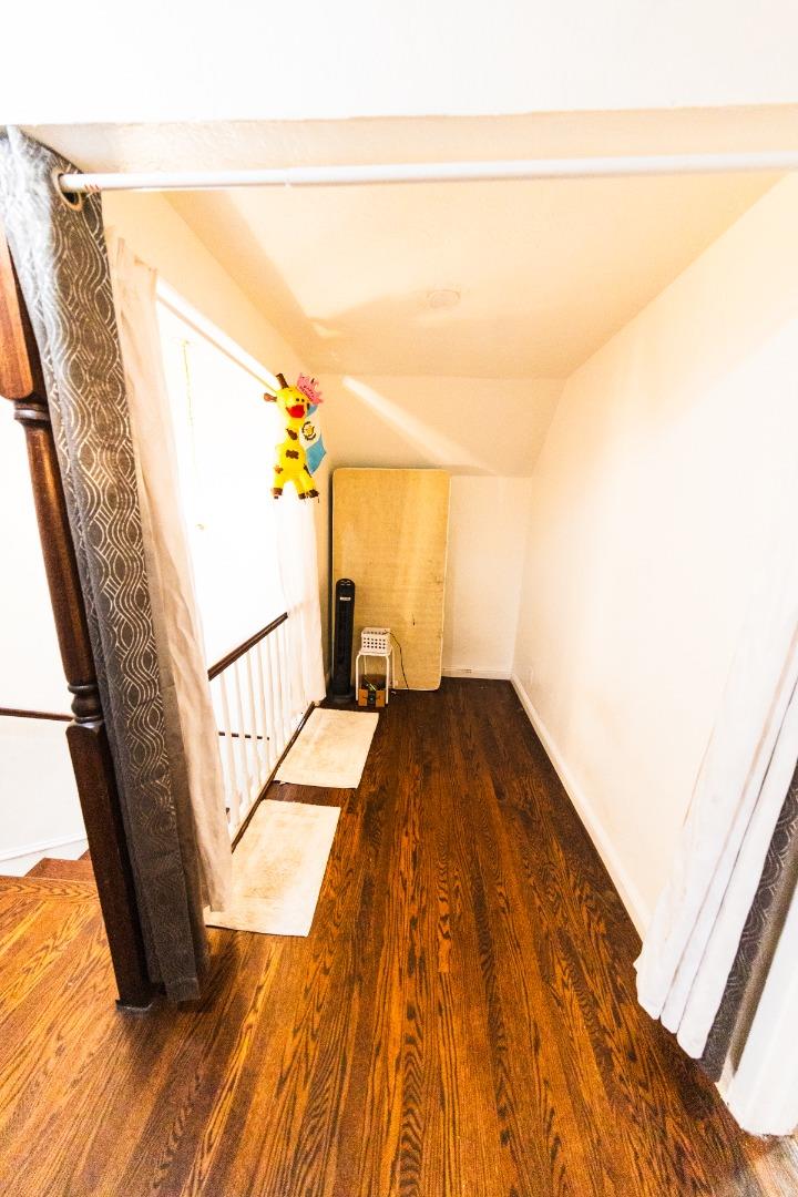 Detail Gallery Image 9 of 14 For 233 Omira Dr, San Jose,  CA 95123 - 3 Beds | 2 Baths