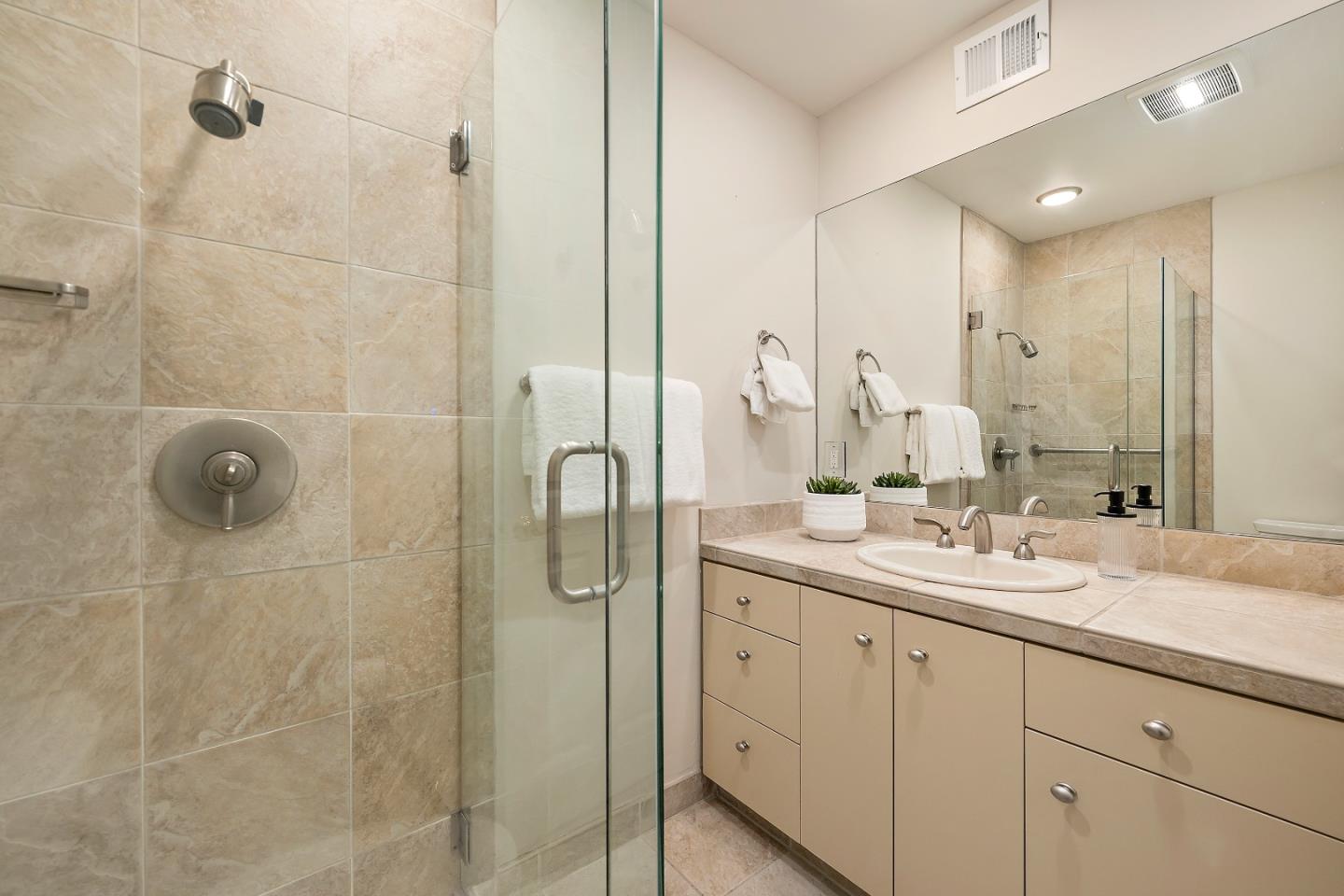 Detail Gallery Image 27 of 37 For 60 Linaria Way, Portola Valley,  CA 94028 - 4 Beds | 3 Baths