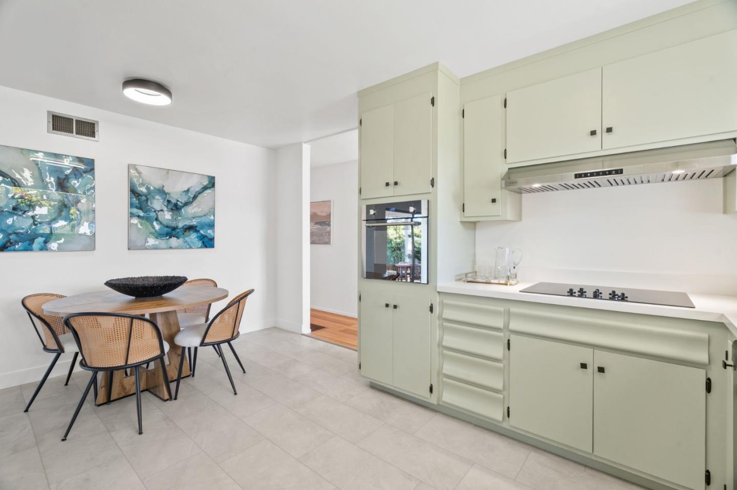 Detail Gallery Image 11 of 26 For 1761 Lake St, San Mateo,  CA 94403 - 3 Beds | 2 Baths