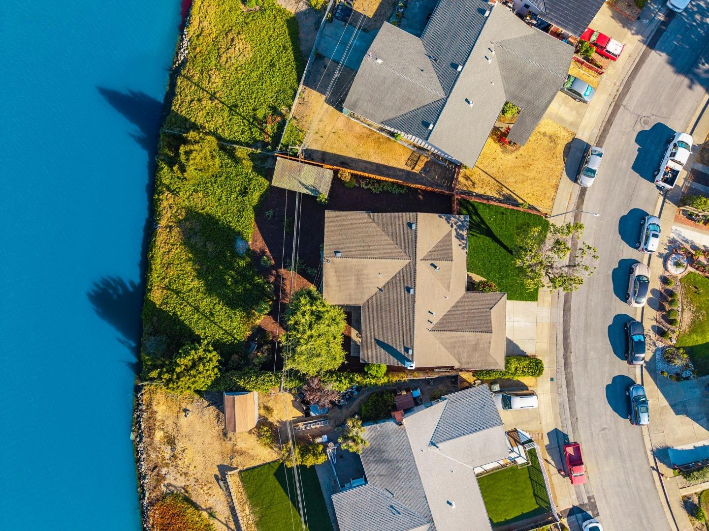 Detail Gallery Image 26 of 26 For 1761 Lake St, San Mateo,  CA 94403 - 3 Beds | 2 Baths