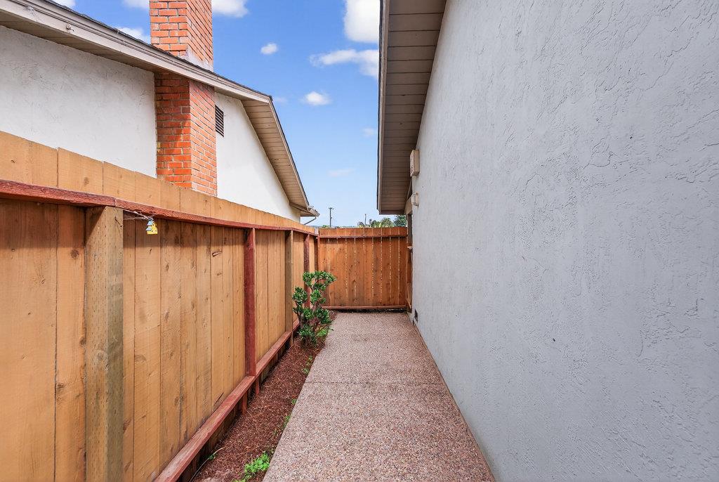 Detail Gallery Image 35 of 47 For 145 Wesley St, Capitola,  CA 95010 - 3 Beds | 2 Baths