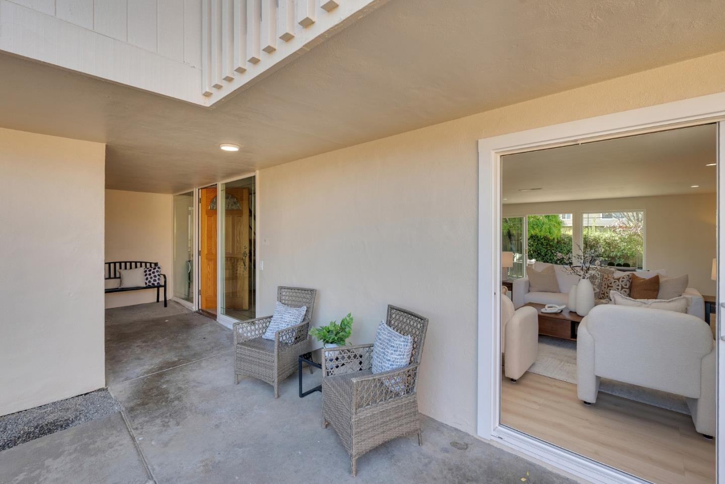 Detail Gallery Image 3 of 41 For 2410 Tipperary Ave, South San Francisco,  CA 94080 - 5 Beds | 3 Baths