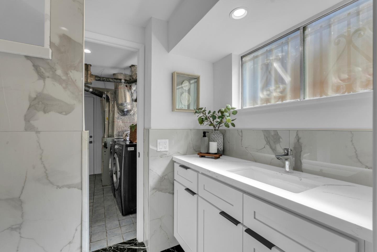 Detail Gallery Image 30 of 41 For 2410 Tipperary Ave, South San Francisco,  CA 94080 - 5 Beds | 3 Baths