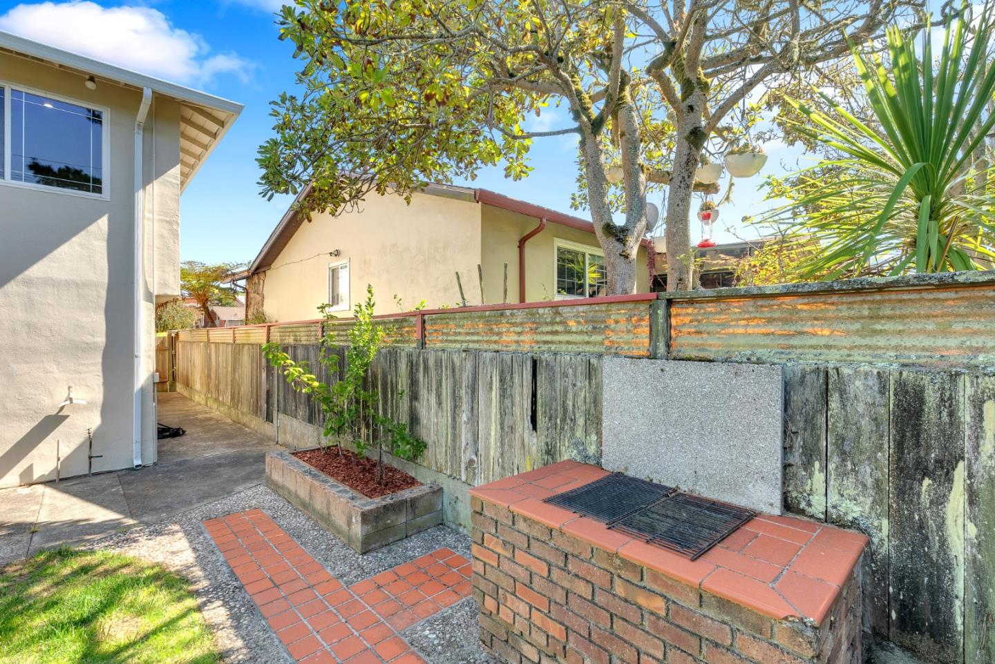 Detail Gallery Image 35 of 41 For 2410 Tipperary Ave, South San Francisco,  CA 94080 - 5 Beds | 3 Baths