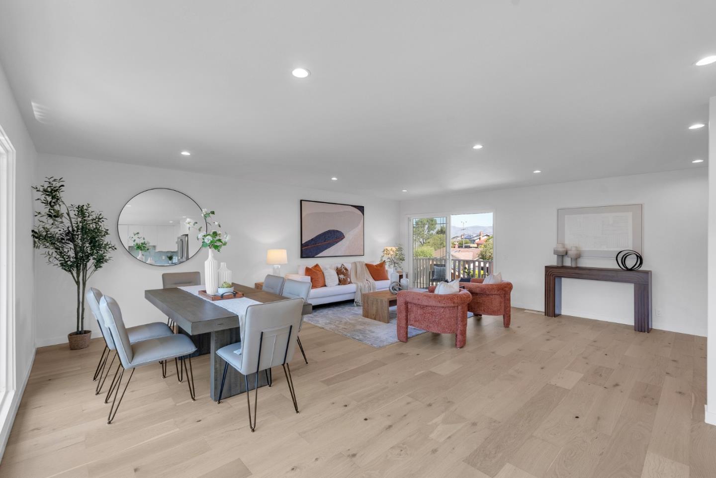 Detail Gallery Image 7 of 41 For 2410 Tipperary Ave, South San Francisco,  CA 94080 - 5 Beds | 3 Baths