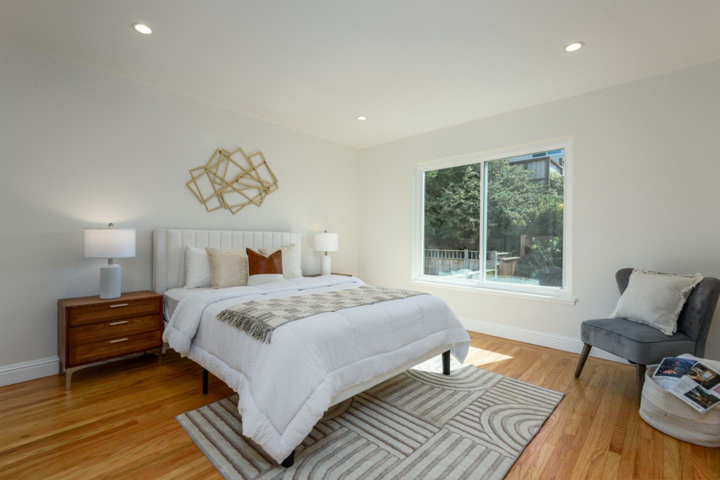 Detail Gallery Image 12 of 25 For 4 Royce Way, Daly City,  CA 94014 - 3 Beds | 2 Baths