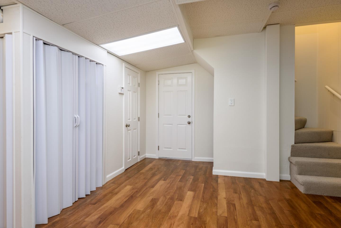 Detail Gallery Image 17 of 25 For 4 Royce Way, Daly City,  CA 94014 - 3 Beds | 2 Baths