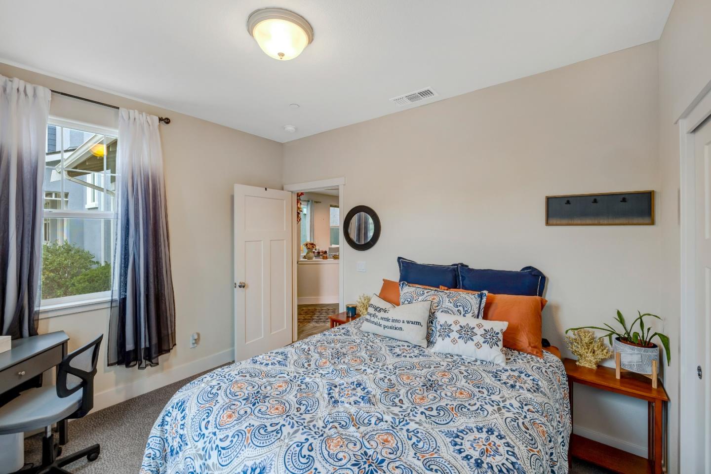 Detail Gallery Image 13 of 31 For 21610 Ord Ave, Marina,  CA 93933 - 3 Beds | 3 Baths