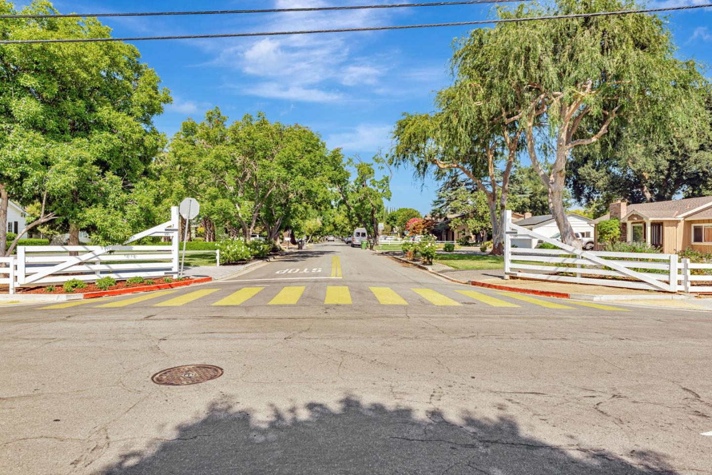 Detail Gallery Image 4 of 38 For 2598 Cottle Ave, San Jose,  CA 95125 - 3 Beds | 2/1 Baths