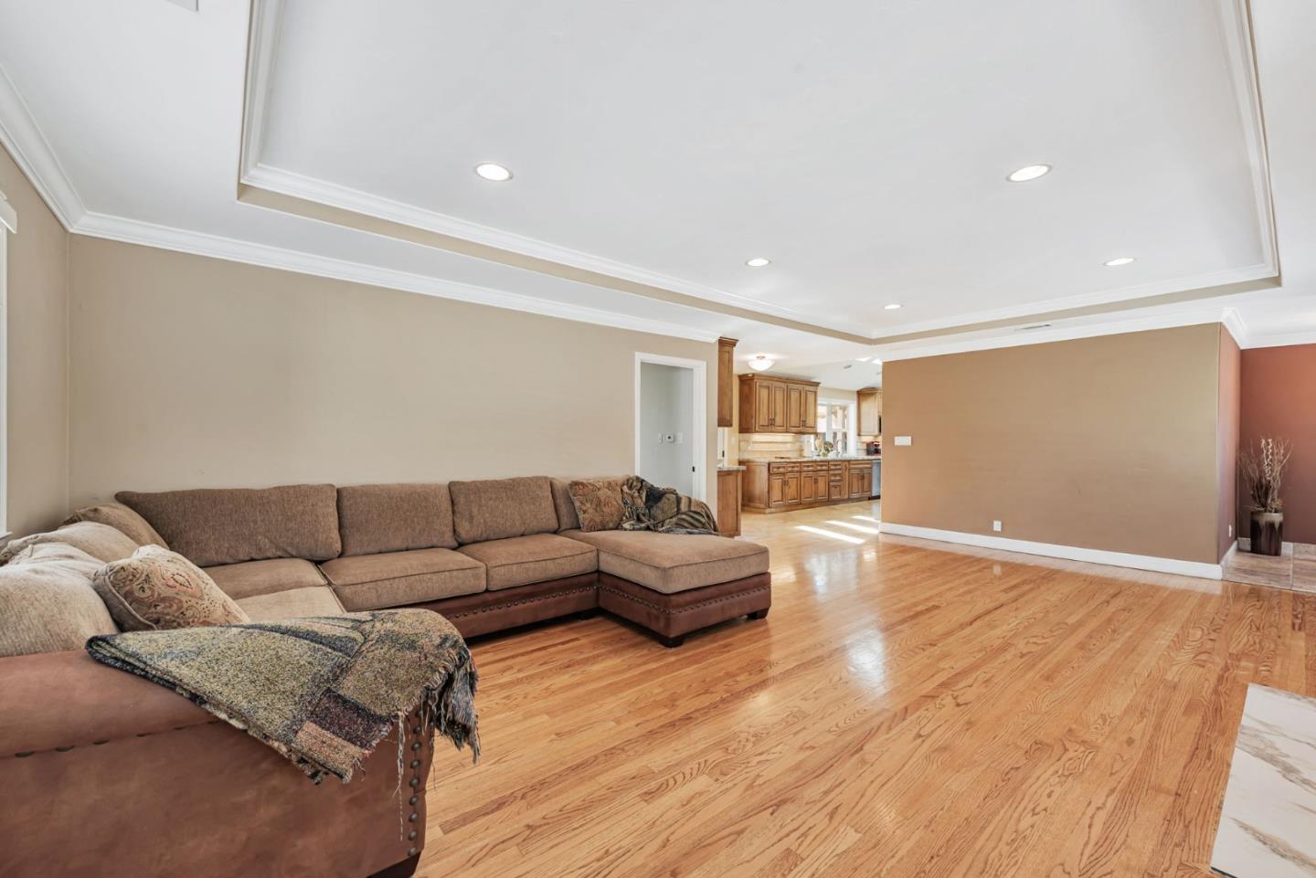 Detail Gallery Image 6 of 38 For 2598 Cottle Ave, San Jose,  CA 95125 - 3 Beds | 2/1 Baths