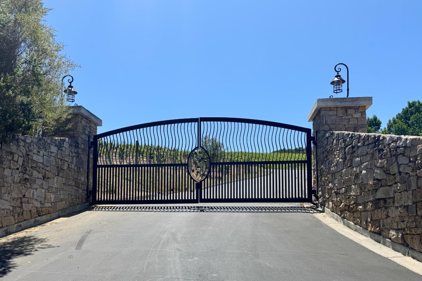 Detail Gallery Image 22 of 24 For 18590 Black Rd, Los Gatos,  CA 95033 - – Beds | – Baths