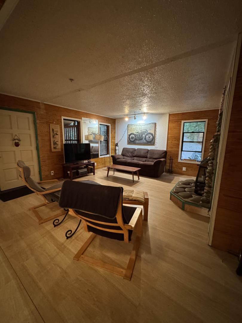 Detail Gallery Image 17 of 21 For 700 Laurel View Rd, Los Gatos,  CA 95033 - 1 Beds | 1 Baths