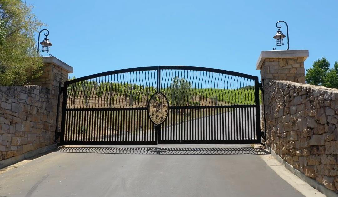 Detail Gallery Image 12 of 24 For 18650 Black Rd, Los Gatos,  CA 95033 - – Beds | – Baths