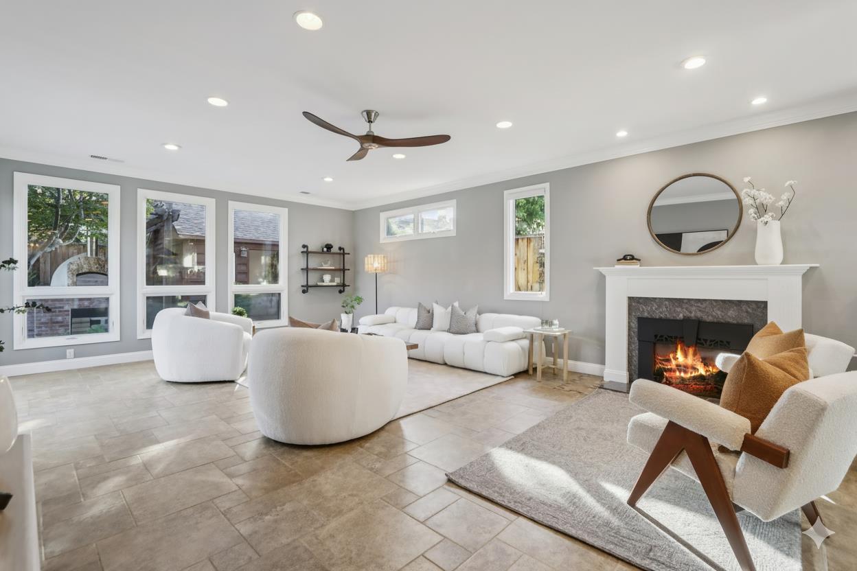 Detail Gallery Image 3 of 56 For 5780 Herma St, San Jose,  CA 95123 - 4 Beds | 2 Baths