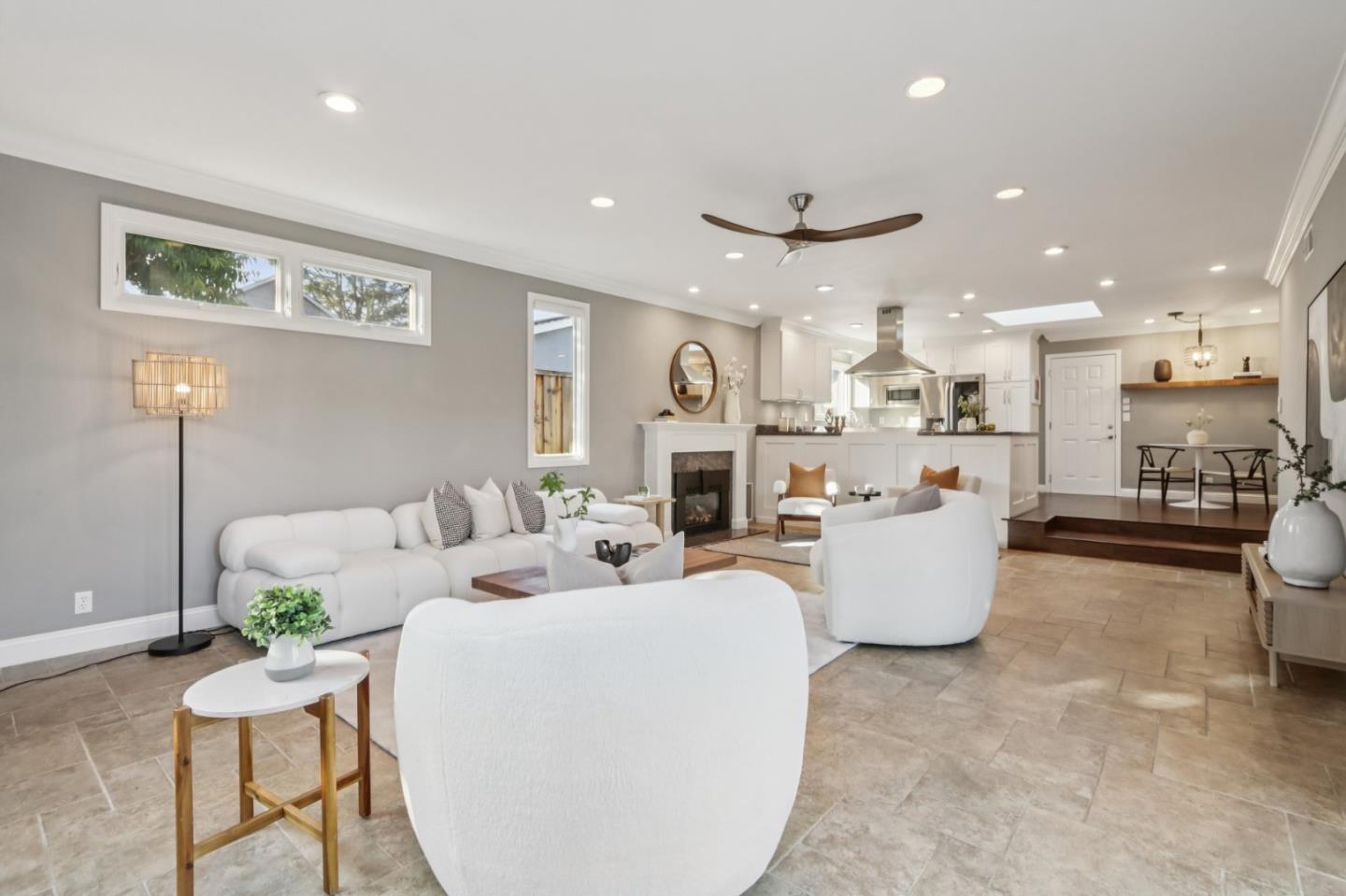 Detail Gallery Image 4 of 56 For 5780 Herma St, San Jose,  CA 95123 - 4 Beds | 2 Baths