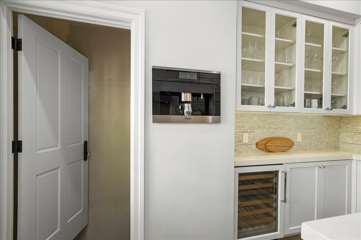 Detail Gallery Image 12 of 48 For 16760 Magneson Loop, Los Gatos,  CA 95032 - 3 Beds | 3 Baths