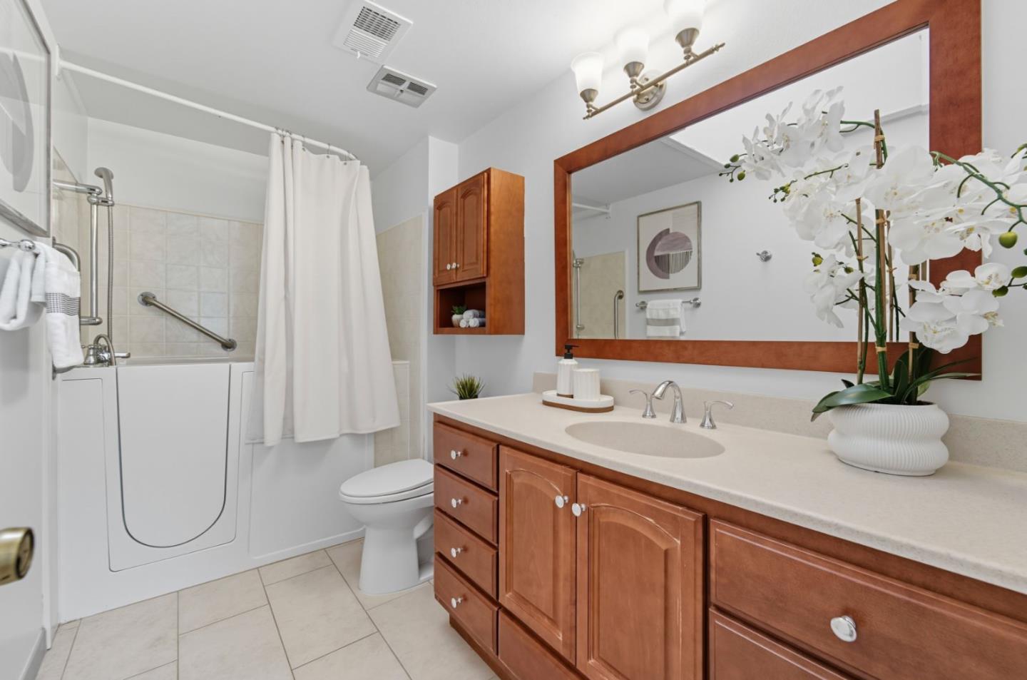 Detail Gallery Image 14 of 27 For 6445 Gondola Way, San Jose,  CA 95120 - 4 Beds | 2 Baths