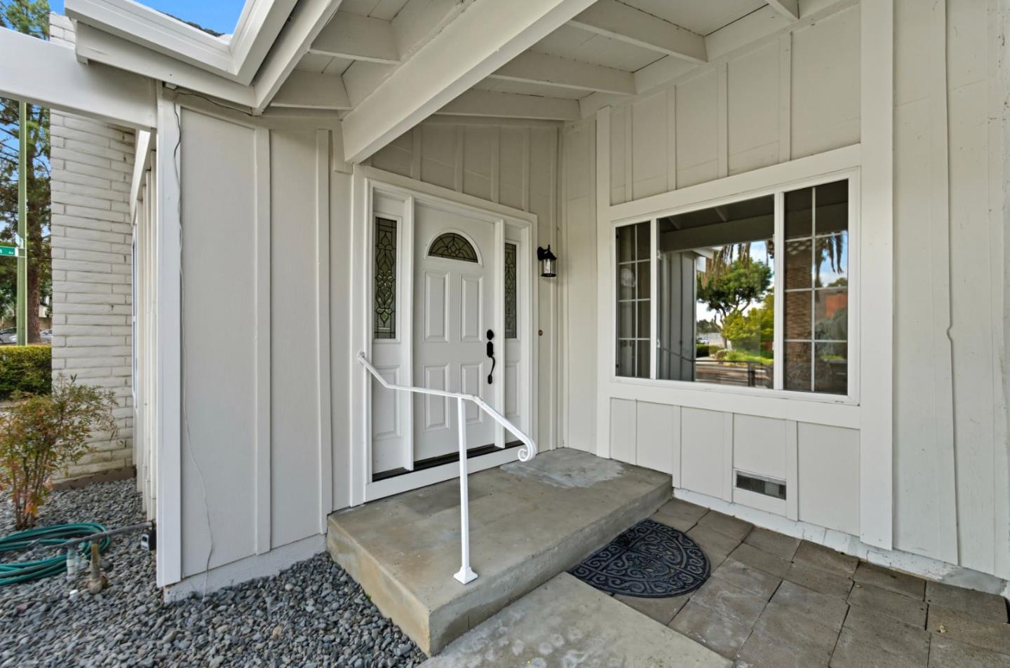 Detail Gallery Image 3 of 27 For 6445 Gondola Way, San Jose,  CA 95120 - 4 Beds | 2 Baths