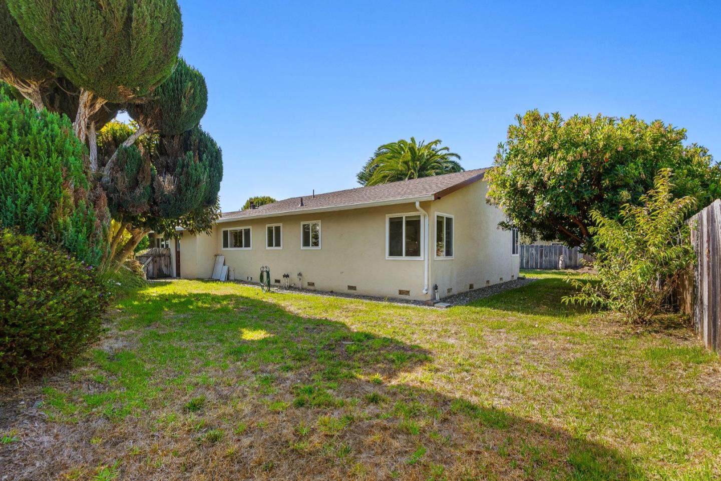 Detail Gallery Image 23 of 35 For 26372 Riverside Pl, Carmel,  CA 93923 - 3 Beds | 2 Baths