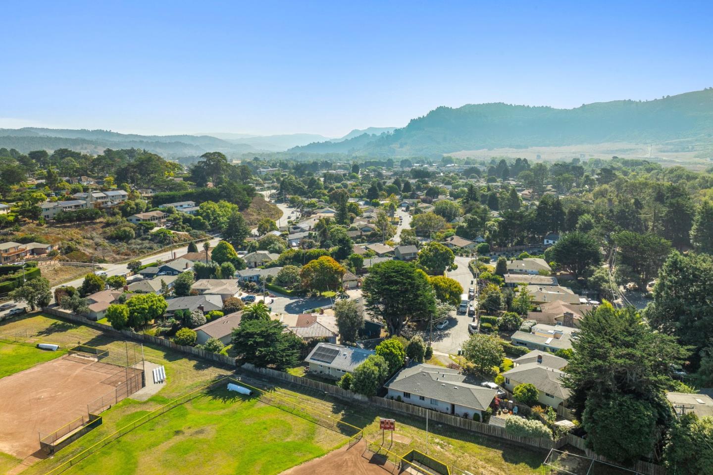 Detail Gallery Image 26 of 35 For 26372 Riverside Pl, Carmel,  CA 93923 - 3 Beds | 2 Baths