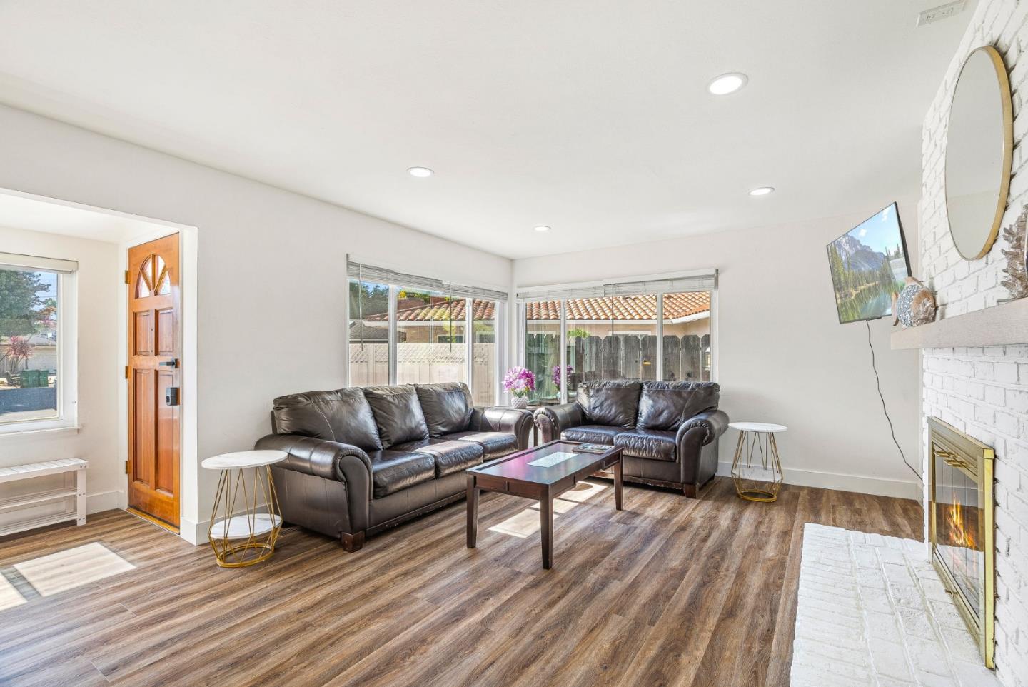 Detail Gallery Image 6 of 35 For 26372 Riverside Pl, Carmel,  CA 93923 - 3 Beds | 2 Baths