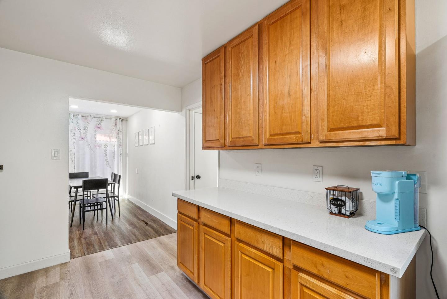 Detail Gallery Image 8 of 35 For 26372 Riverside Pl, Carmel,  CA 93923 - 3 Beds | 2 Baths