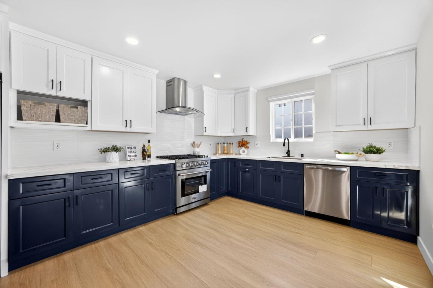 Detail Gallery Image 11 of 36 For 625 Kiowa Cir, San Jose,  CA 95123 - 4 Beds | 2 Baths