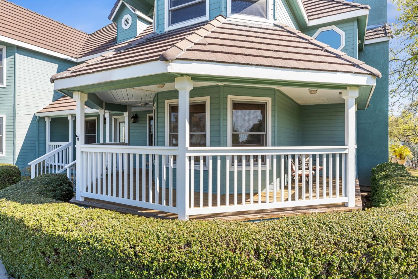 Detail Gallery Image 5 of 71 For 5699 Arbolada Dr, La Grange_TUM,  CA 95329 - 5 Beds | 4/1 Baths