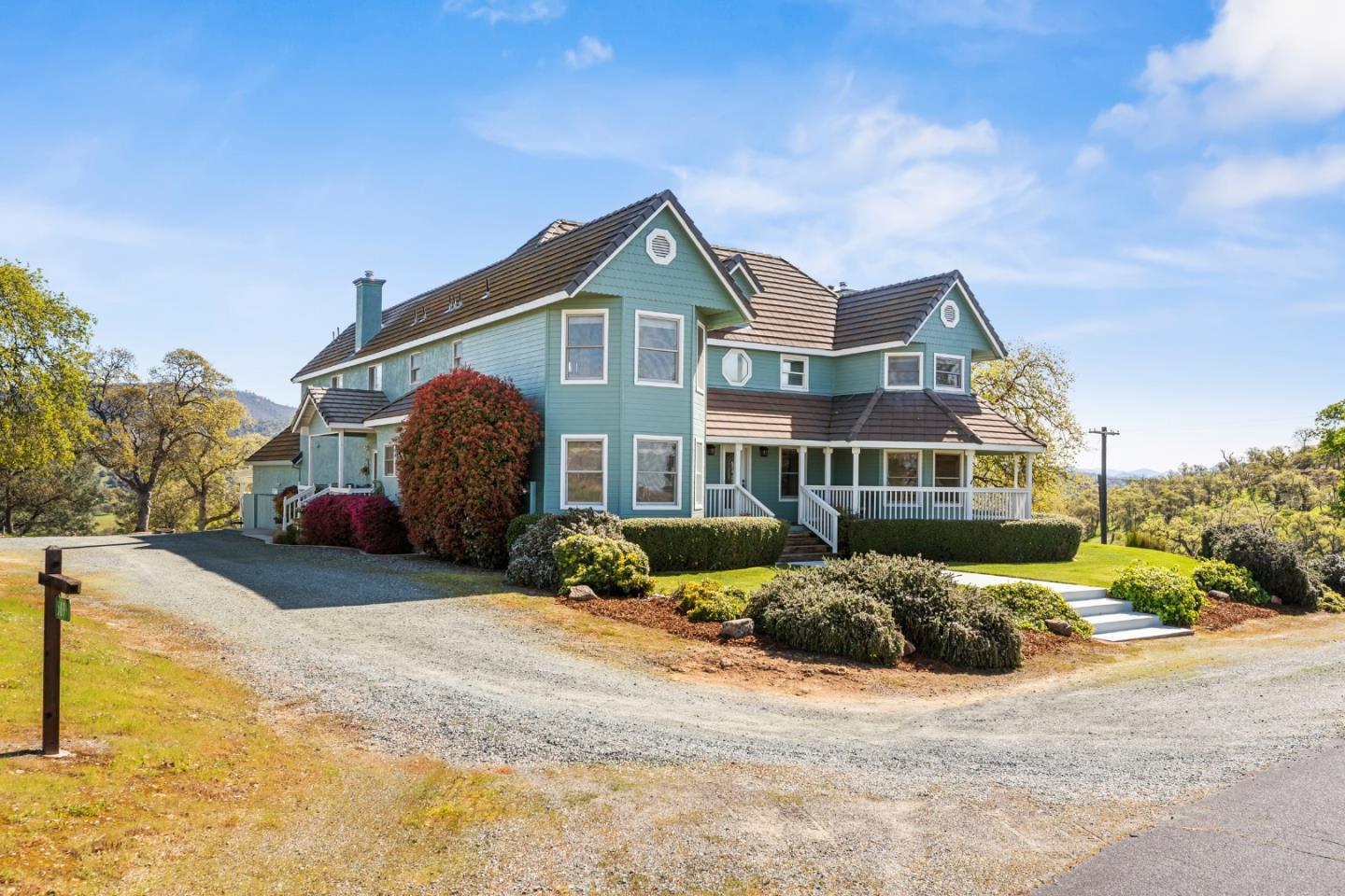 Detail Gallery Image 7 of 71 For 5699 Arbolada Dr, La Grange_TUM,  CA 95329 - 5 Beds | 4/1 Baths