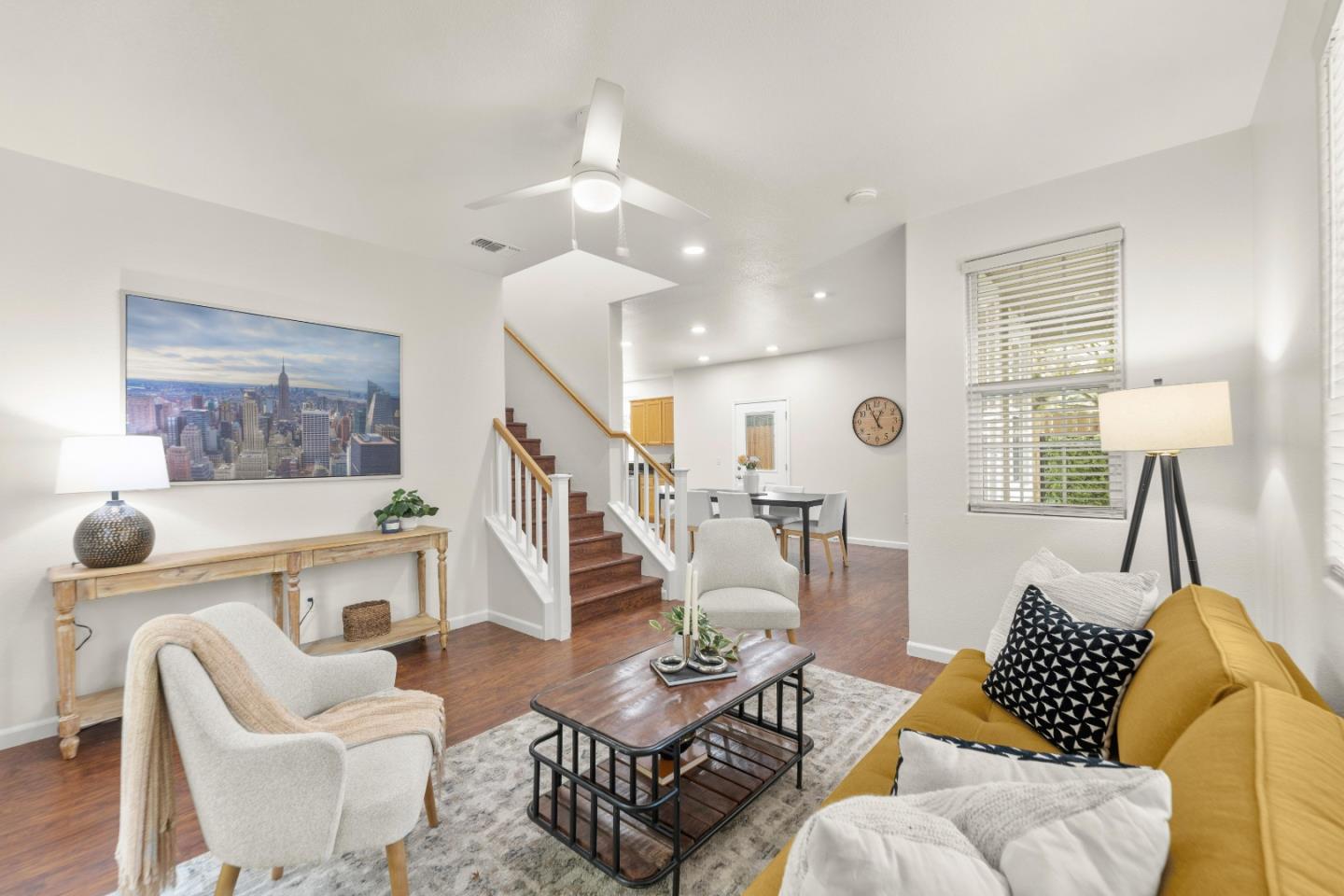 Detail Gallery Image 12 of 46 For 3604 Sardinia Island Way, Sacramento,  CA 95834 - 3 Beds | 2/1 Baths