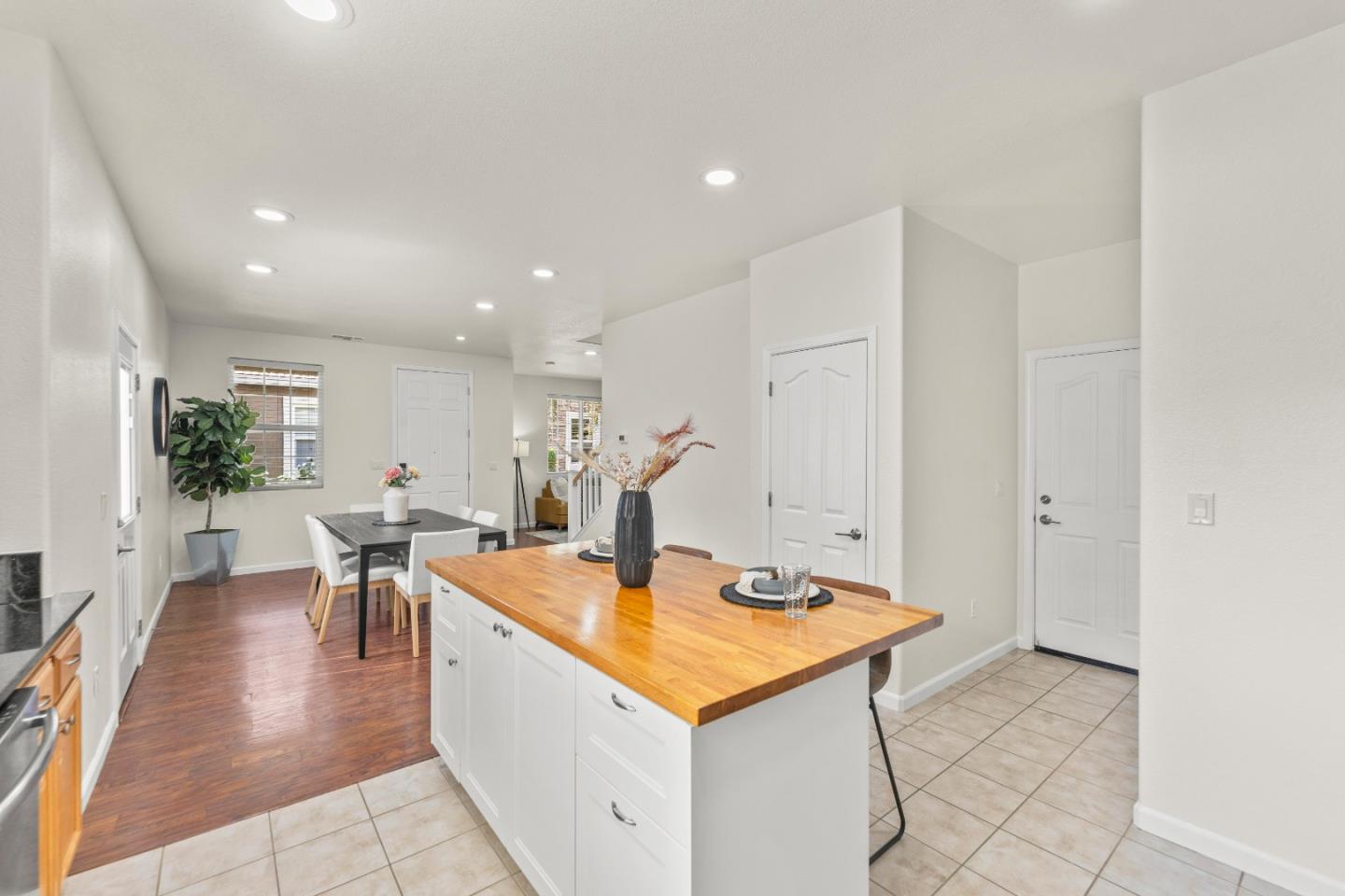 Detail Gallery Image 17 of 46 For 3604 Sardinia Island Way, Sacramento,  CA 95834 - 3 Beds | 2/1 Baths