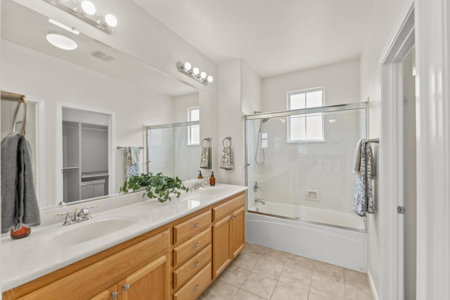 Detail Gallery Image 32 of 46 For 3604 Sardinia Island Way, Sacramento,  CA 95834 - 3 Beds | 2/1 Baths