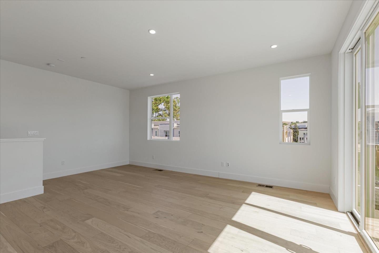 Detail Gallery Image 11 of 19 For 322 Isabelline Ct, San Ramon,  CA 94583 - 4 Beds | 4/1 Baths