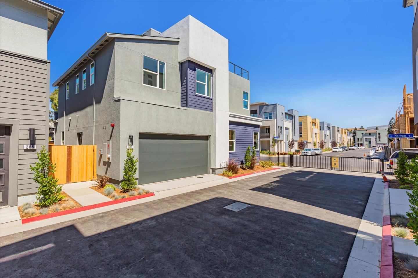 Detail Gallery Image 19 of 19 For 322 Isabelline Ct, San Ramon,  CA 94583 - 4 Beds | 4/1 Baths