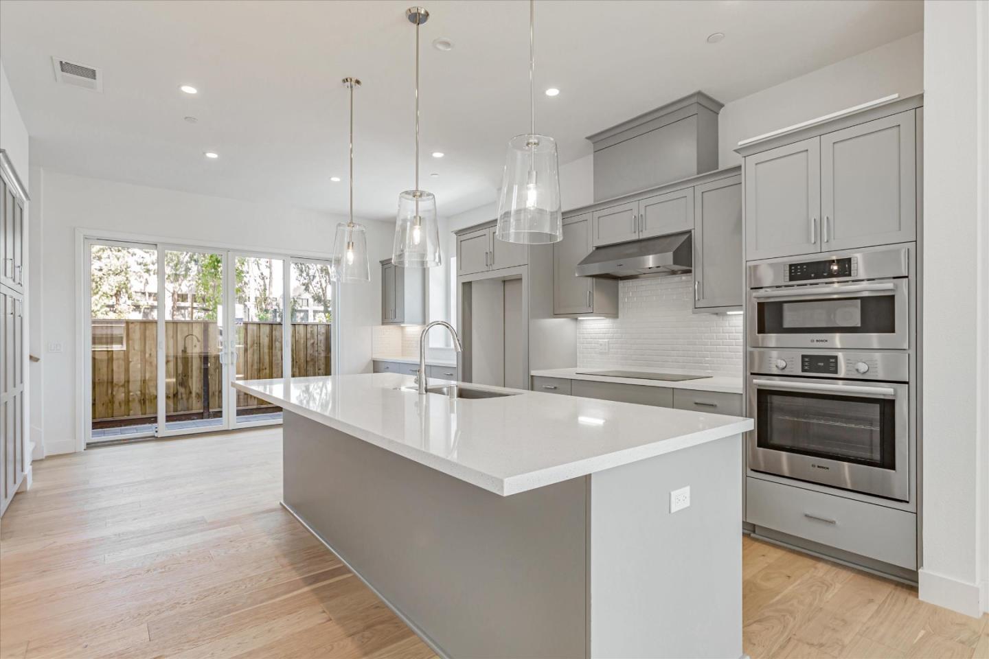 Detail Gallery Image 4 of 19 For 322 Isabelline Ct, San Ramon,  CA 94583 - 4 Beds | 4/1 Baths