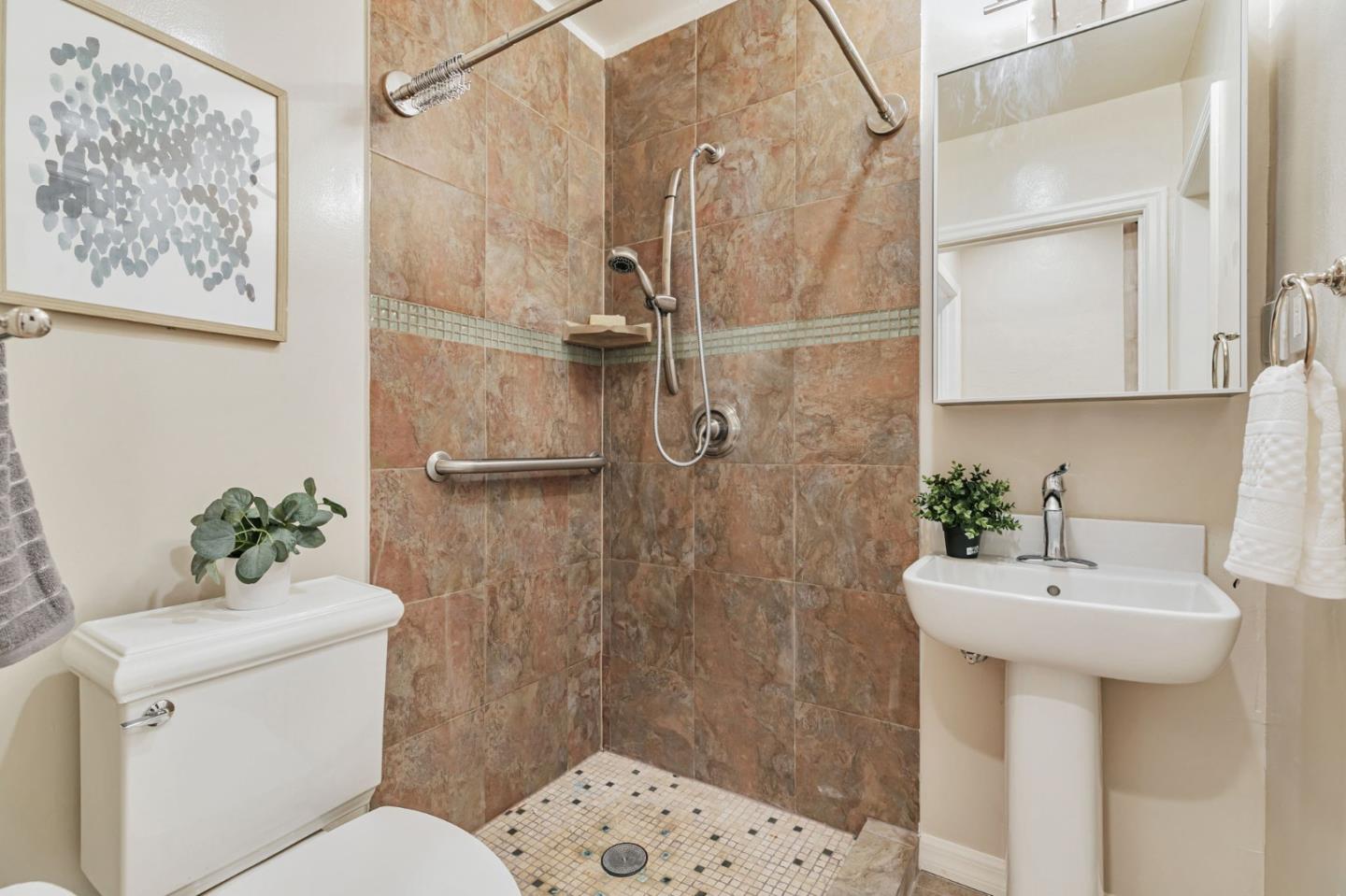 Detail Gallery Image 25 of 38 For 1148 Willow Glen Way, San Jose,  CA 95125 - 2 Beds | 2 Baths