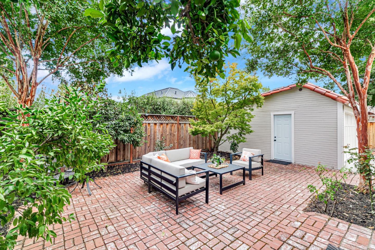 Detail Gallery Image 34 of 38 For 1148 Willow Glen Way, San Jose,  CA 95125 - 2 Beds | 2 Baths